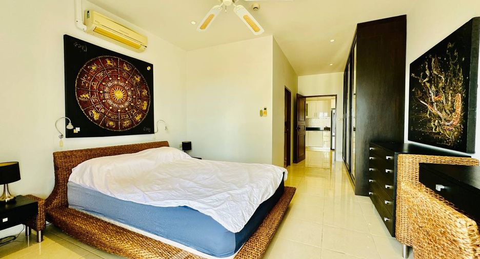 À vendre 3 chambres condo à Pratumnak, Pattaya
