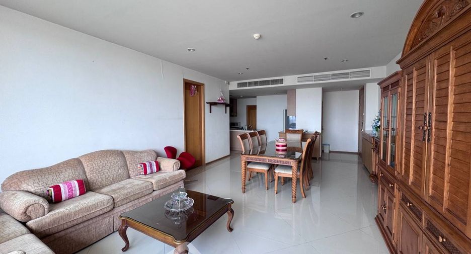 À louer 2 chambres condo à Sathon, Bangkok
