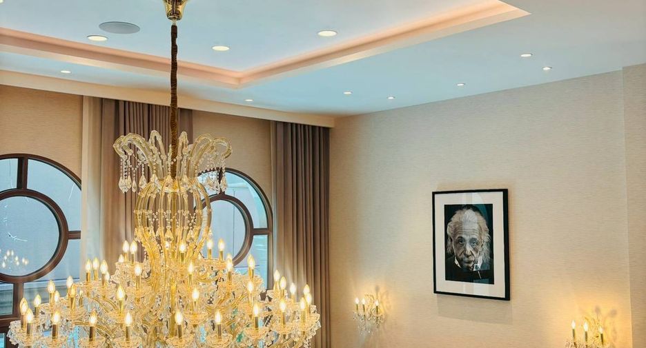 For rent and for sale 4 bedrooms condo in Watthana, Bangkok