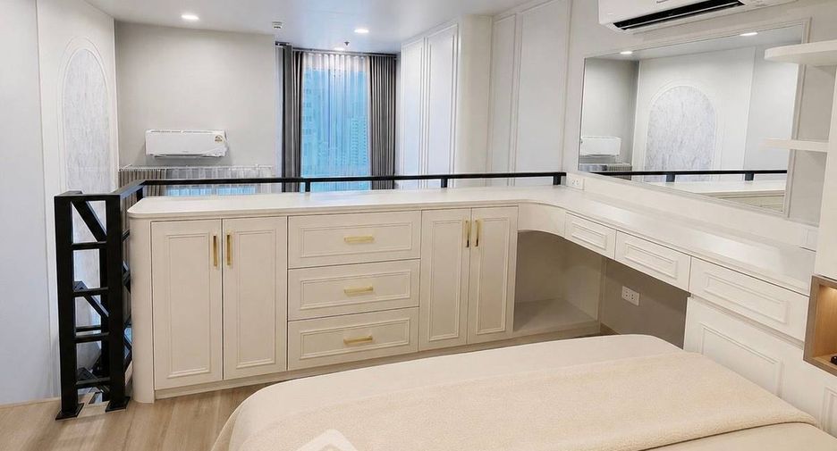 Condo en alquiler de 1 habitaciones en Khlong Toei, Bangkok