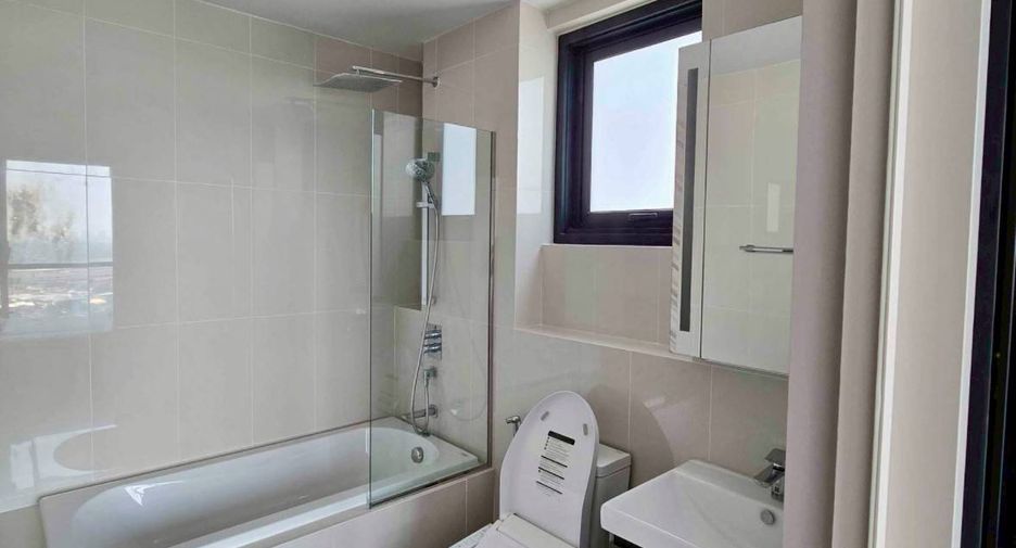 Condo en alquiler y en venta de 2 habitaciones en Khlong Toei, Bangkok