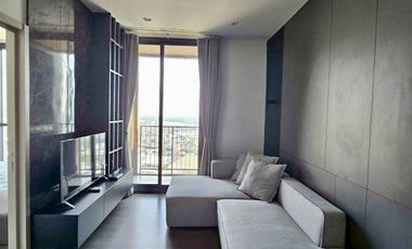 Condo en alquiler y en venta de 2 habitaciones en Khlong Toei, Bangkok