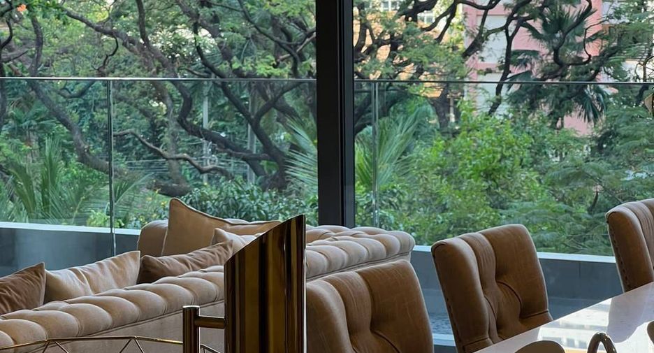 Condo en alquiler y en venta de 2 habitaciones en Khlong Toei, Bangkok