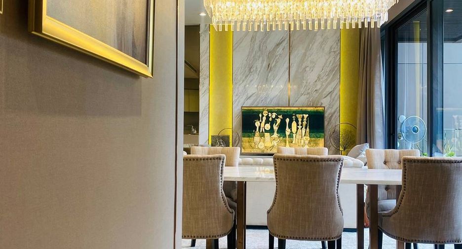 Condo en alquiler y en venta de 2 habitaciones en Khlong Toei, Bangkok