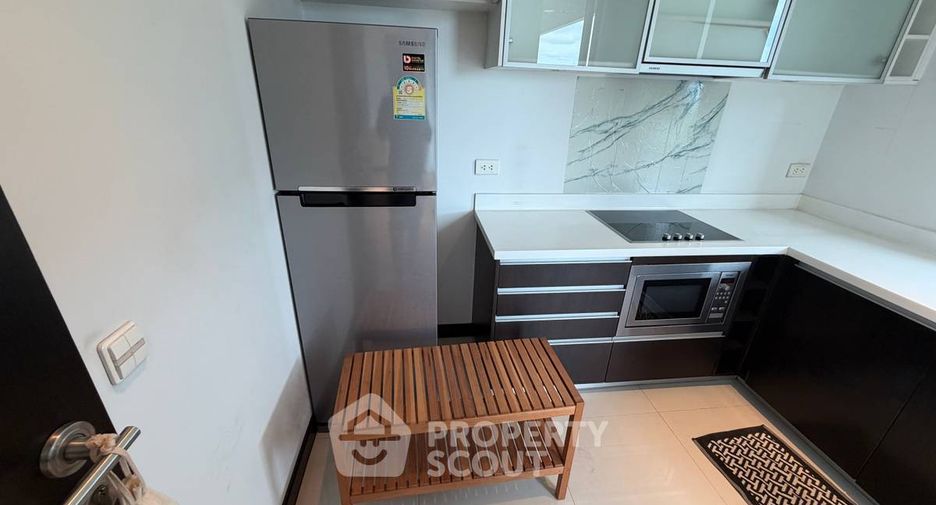 Condo en alquiler de 2 habitaciones en Yan Nawa, Bangkok