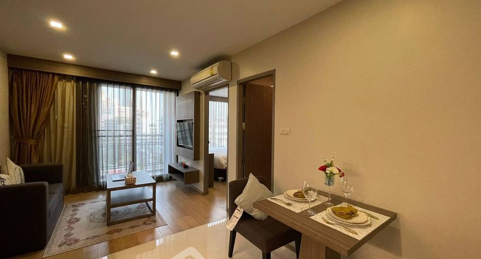 Condo en alquiler de 1 habitaciones en Watthana, Bangkok