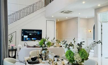 For sale 5 bedrooms house in Bang Kapi, Bangkok