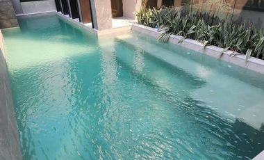 For sale 5 bedrooms house in Suan Luang, Bangkok