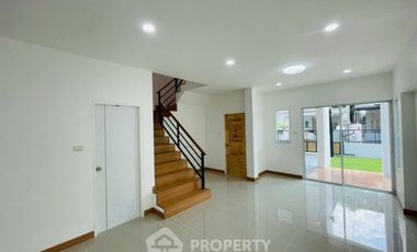 Condo en venta de 3 habitaciones en Si Racha, Chonburi