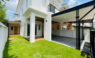 Condo en venta de 3 habitaciones en Si Racha, Chonburi