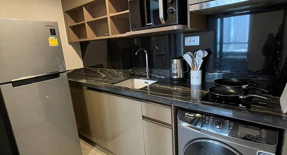 For rent 1 bed condo in Khlong Toei, Bangkok