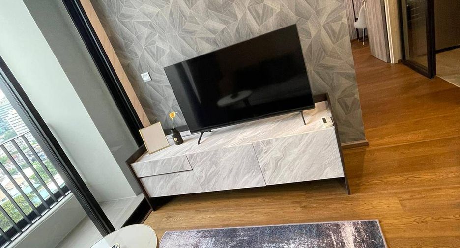 For rent 1 bed condo in Khlong Toei, Bangkok