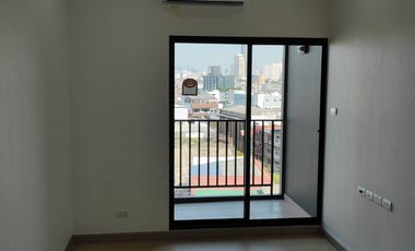 Wohnung zur Miete mit 2 Zimmer in Khlong San, Bangkok
