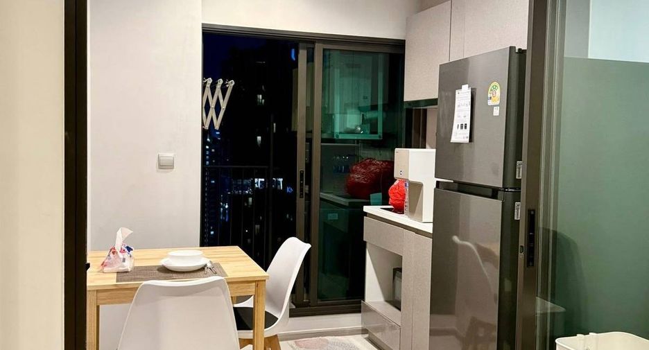 Wohnung zur Miete mit 1 Zimmer in Huai Khwang, Bangkok