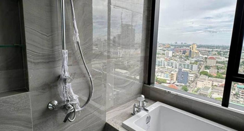 For rent 2 bedrooms condo in Khlong Toei, Bangkok