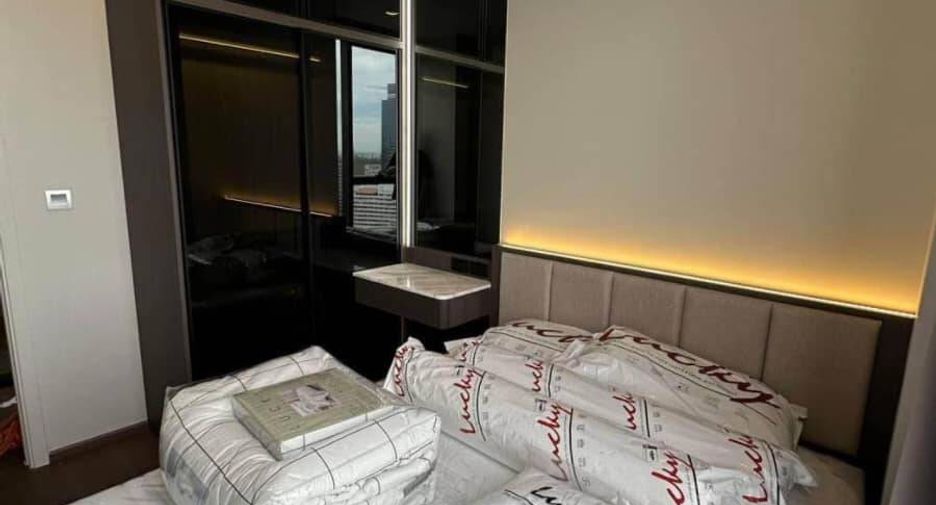 For rent 2 bedrooms condo in Khlong Toei, Bangkok