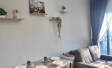 Condo en alquiler de 2 habitaciones en Phra Khanong, Bangkok