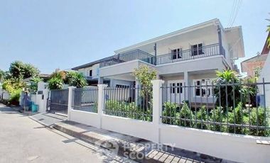出租 4 卧室 独立屋 在 Lat Krabang, 曼谷