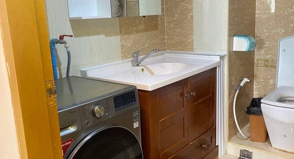 For rent 1 bed condo in Khlong Toei, Bangkok