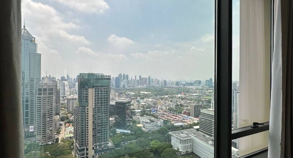 For rent 3 ベッドルーム condo in Pathum Wan, Bangkok