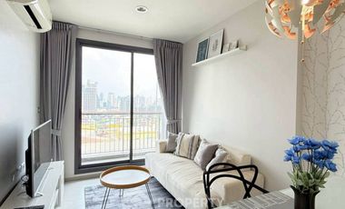 Condo en alquiler de 1 habitaciones en Khlong Toei, Bangkok