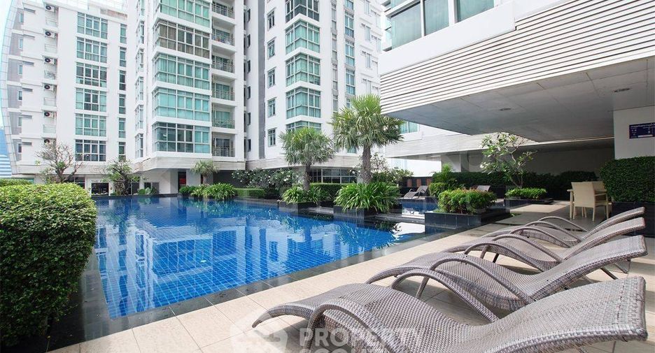 For rent 3 ベッドルーム condo in Khlong Toei, Bangkok
