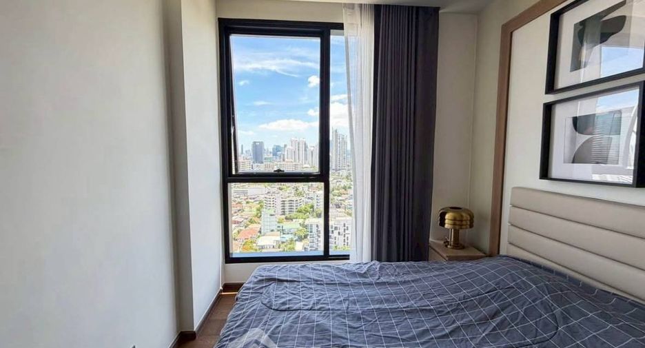 For rent 2 bedrooms condo in Khlong Toei, Bangkok