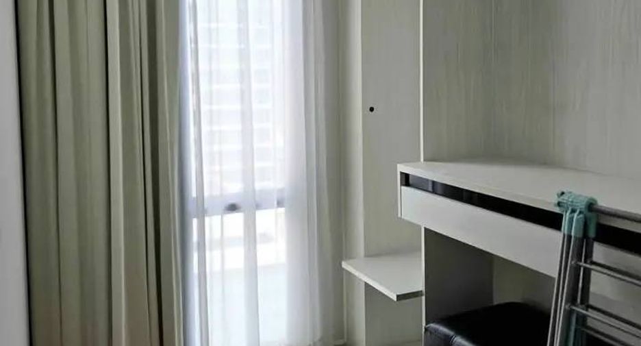 Wohnung zur Miete mit 2 Zimmer in Pathum Wan, Bangkok