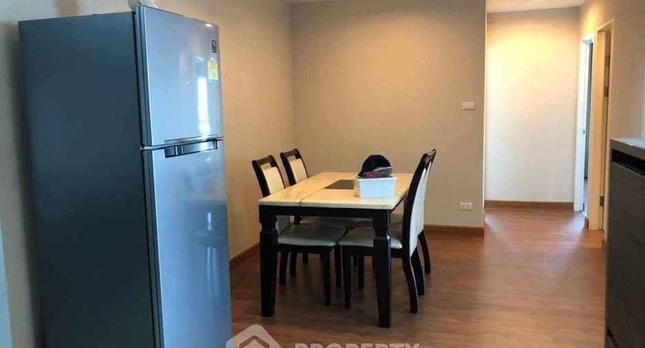 For rent 2 bedrooms condo in Huai Khwang, Bangkok