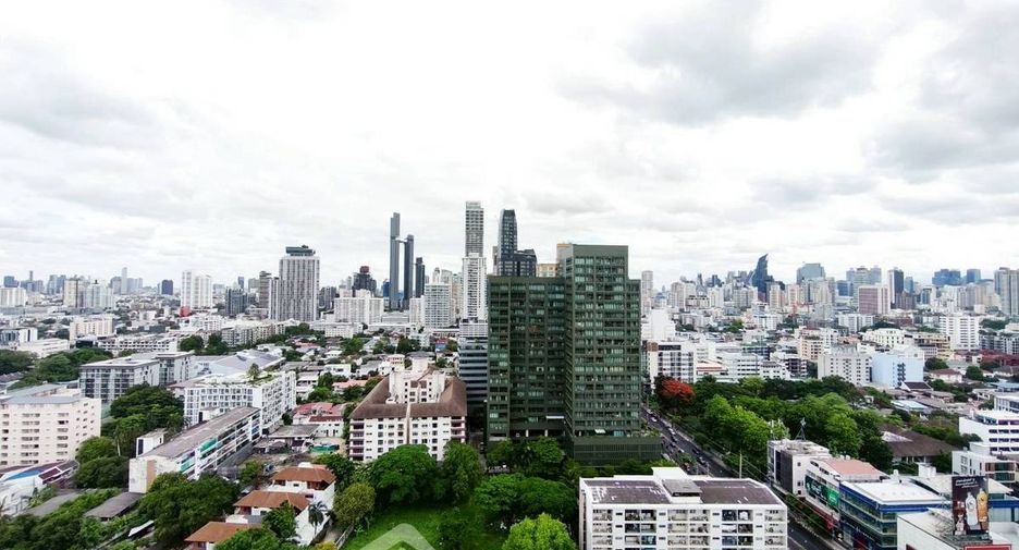 À louer 2 chambres condo à Watthana, Bangkok