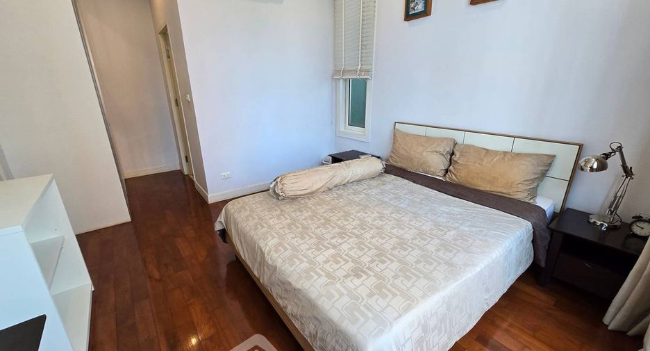 Condo en alquiler de 1 habitaciones en Khlong Toei, Bangkok