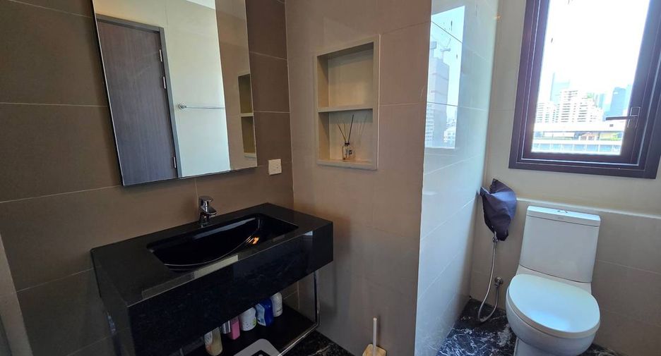 Condo en alquiler de 1 habitaciones en Khlong Toei, Bangkok