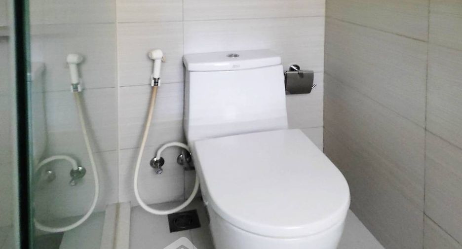 Condo en alquiler de 1 habitaciones en Khlong Toei, Bangkok