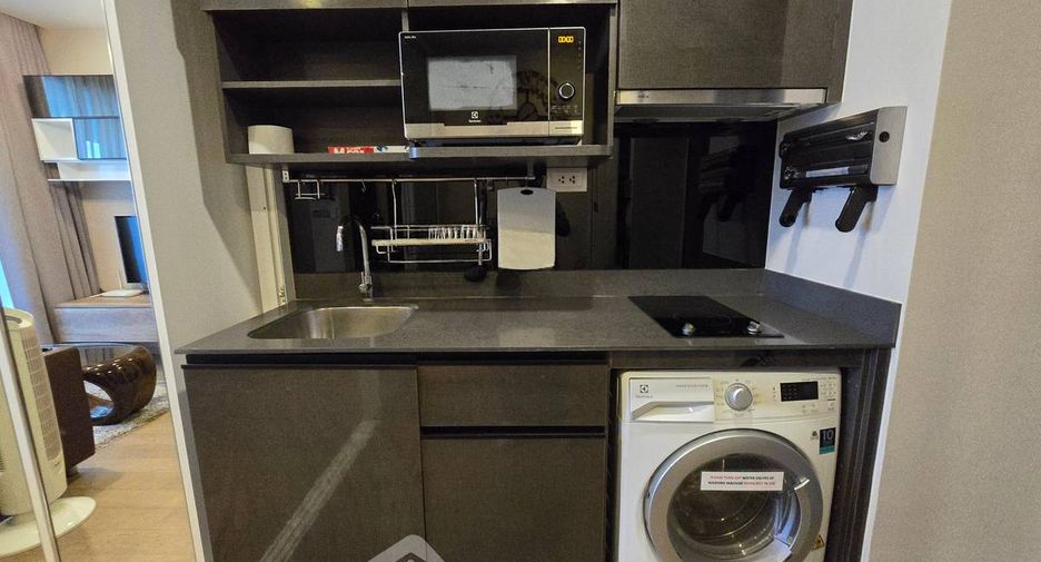 For rent 2 ベッドルーム condo in Khlong Toei, Bangkok