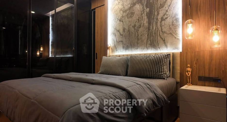 For rent 2 bedrooms condo in Khlong San, Bangkok