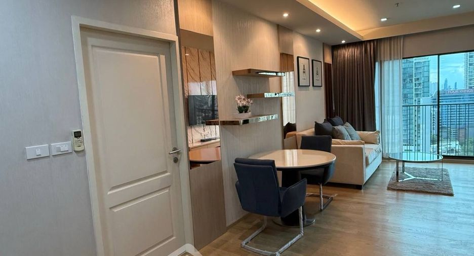 Condo en alquiler de 1 habitaciones en Khlong Toei, Bangkok