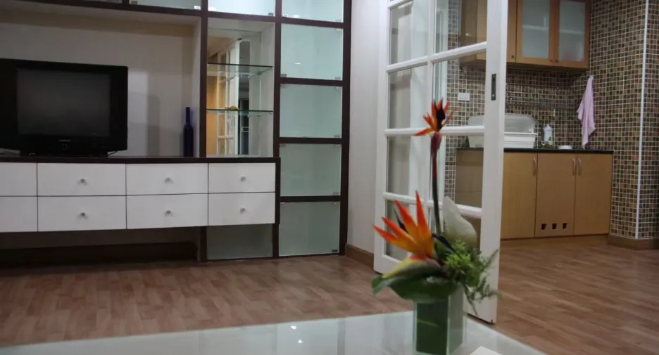For rent 2 bedrooms condo in Phra Khanong, Bangkok