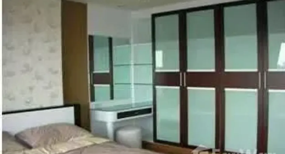 For rent 2 bedrooms condo in Phra Khanong, Bangkok