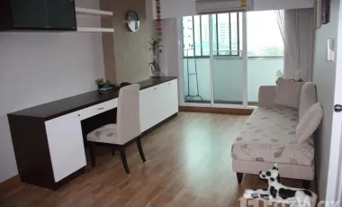 For rent 2 bedrooms condo in Phra Khanong, Bangkok