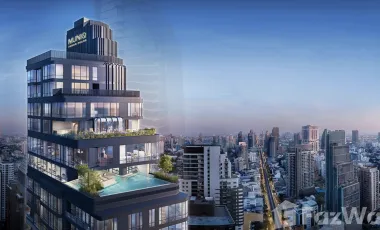 For sale 4 bedrooms condo in Khlong Toei, Bangkok
