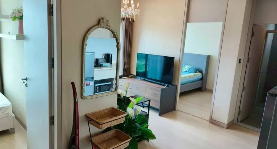 For rent 2 bedrooms condo in Watthana, Bangkok