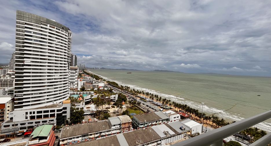 À louer studio condo à Pratumnak, Pattaya