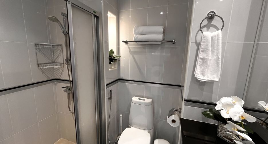 À louer studio condo à Pratumnak, Pattaya