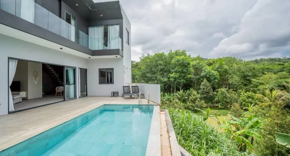 For rent 4 ベッドルーム villa in Mueang Phuket, Phuket