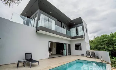 For rent 4 ベッドルーム villa in Mueang Phuket, Phuket