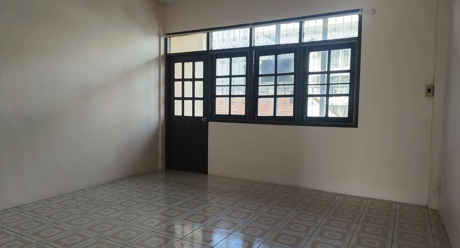Reihenhaus zum Kauf mit 3 Zimmer in Bang Khen, Bangkok