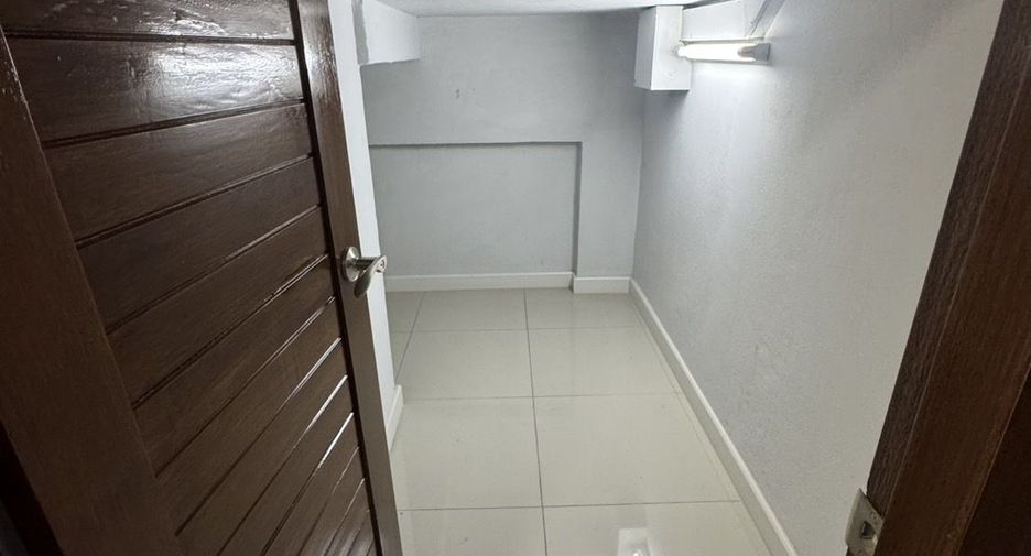Аренда офис в Mueang Chiang Mai, Чианг Маи