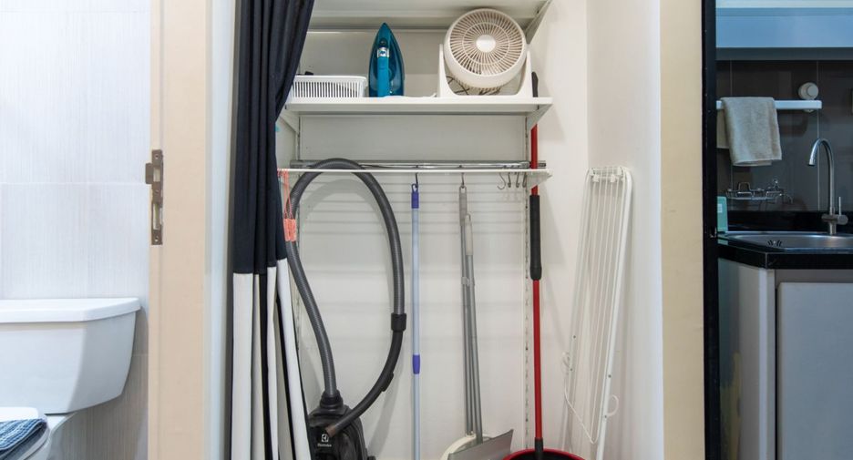 For sale 1 bed condo in Khlong Toei, Bangkok