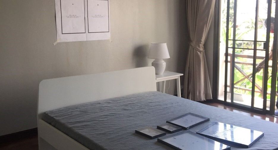 For rent 4 bedrooms townhouse in Suan Luang, Bangkok