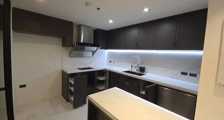 Wohnung zum Kauf mit 1 Zimmer in Khlong Toei, Bangkok
